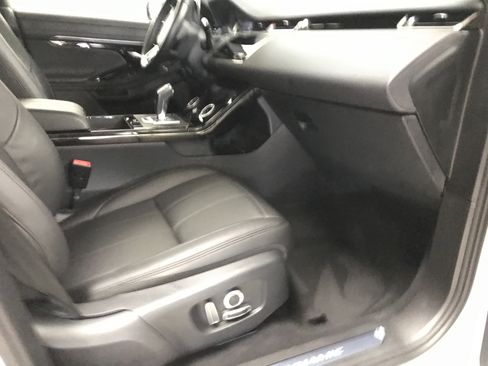 Used 2023 Land Rover Range Rover Evoque R-Dynamic S image 7