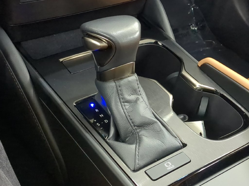 Used 2023 Lexus ES 350 Ultra Luxury w/ Accessory Package (Z2) FWD image 29