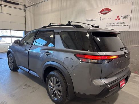 New 2026 Nissan Pathfinder SV image 8