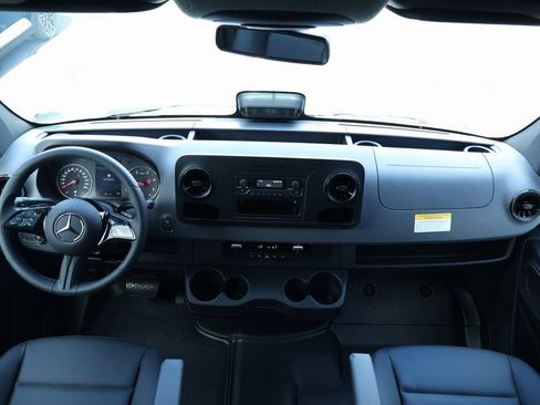 New 2026 Mercedes-Benz Sprinter 2500 image 4