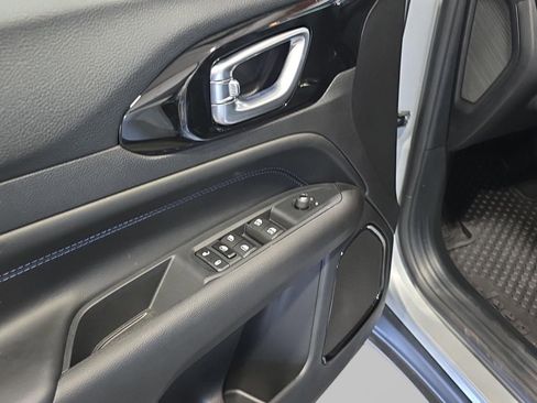 New 2026 Jeep Compass Latitude w/ Quick Order Package 29K image 8