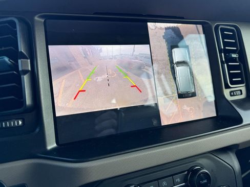 Used 2023 Ford Bronco Wildtrak image 22