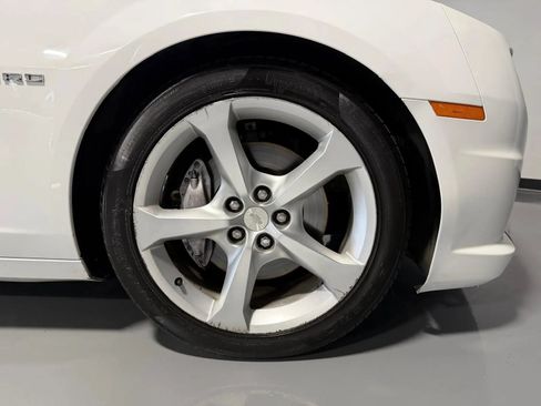 Used 2013 Chevrolet Camaro SS w/ RS Package RWD image 9