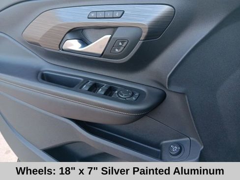 Used 2023 GMC Terrain SLT image 14