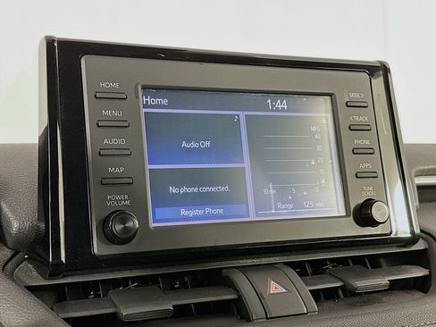 Used 2019 Toyota RAV4 LE image 21