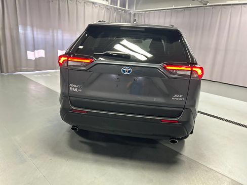 Used 2024 Toyota RAV4 XLE w/ Convenience Package AWD/4WD image 6