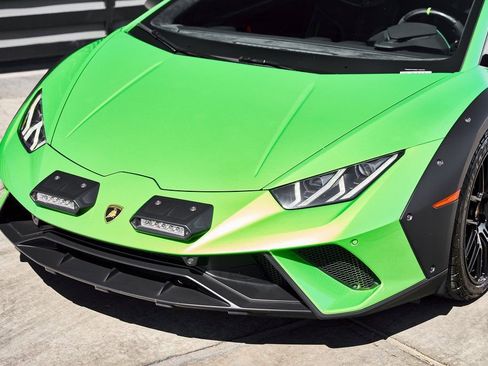 Used 2024 Lamborghini Huracan Sterrato AWD/4WD image 7