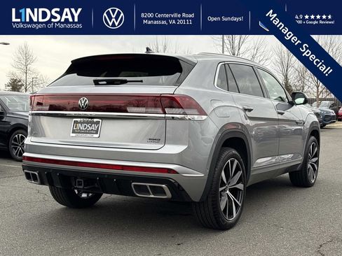 Used 2025 Volkswagen Atlas Cross Sport SEL Premium R-Line image 2