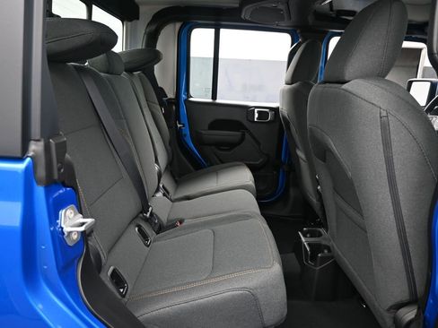 New 2026 Jeep Gladiator Sport image 40