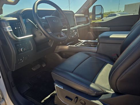 Used 2024 Ford F250 Lariat w/ Lariat Ultimate Package AWD/4WD image 16