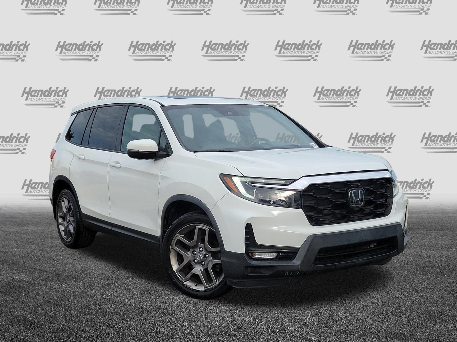 Used 2022 Honda Passport EX-L image 2