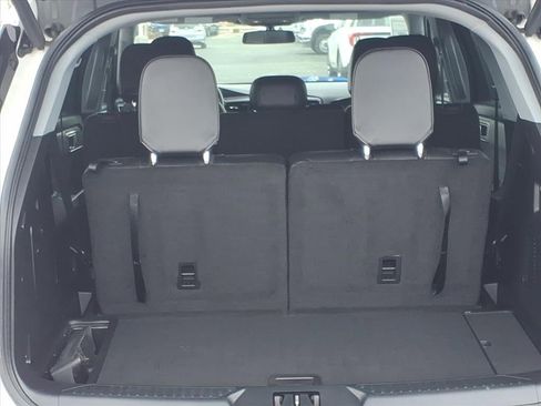 Certified 2023 Ford Explorer XLT w/ Equipment Group 202A image 17