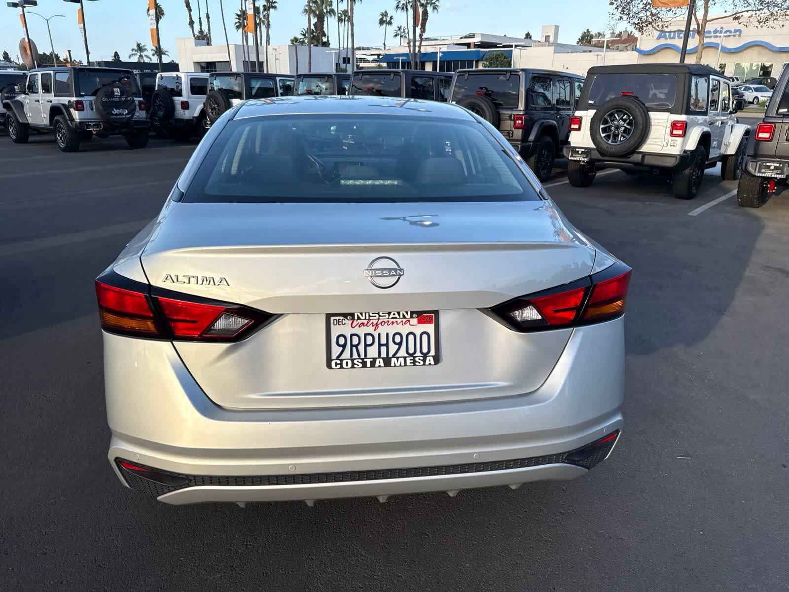 Used 2023 Nissan Altima 2.5 S FWD image 16