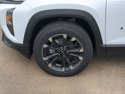 New 2027 Chevrolet Equinox RS FWD image 10