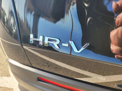 Certified 2025 Honda HR-V LX image 10