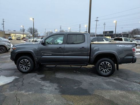 Used 2021 Toyota Tacoma TRD Sport image 8