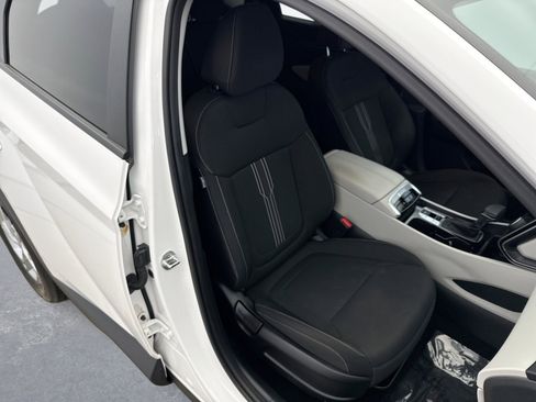 Used 2023 Hyundai Tucson SEL image 16