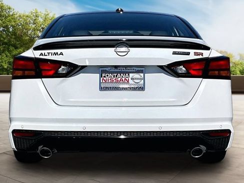 New 2026 Nissan Altima 2.5 SR w/ SR Midnight Edition Package FWD image 4