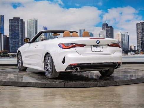 Certified 2024 BMW 430i Convertible w/ Convenience Package image 11