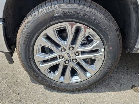 New 2025 Ford F150 XLT w/ Equipment Group 303A High image 31