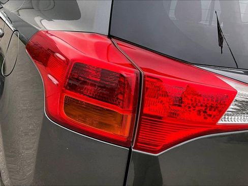 Used 2013 Toyota RAV4 XLE AWD/4WD image 23