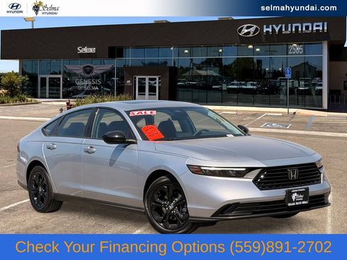 Used 2025 Honda Accord SE image 1