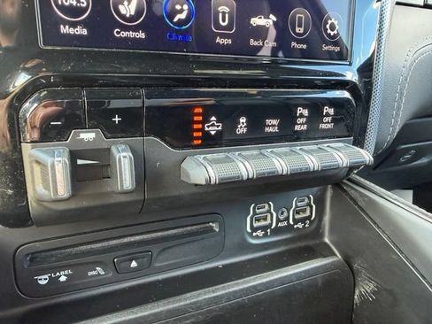 Used 2019 RAM 1500 Limited AWD/4WD image 19