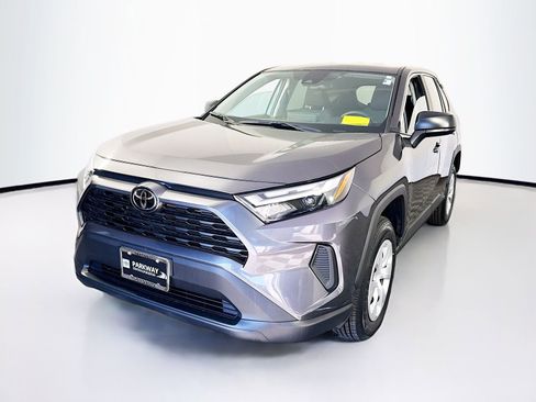 Certified 2024 Toyota RAV4 LE AWD/4WD image 3