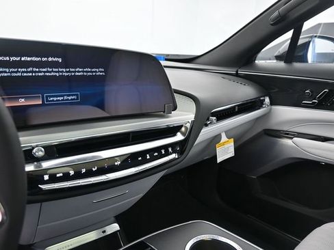 New 2025 Cadillac Lyriq Sport image 17