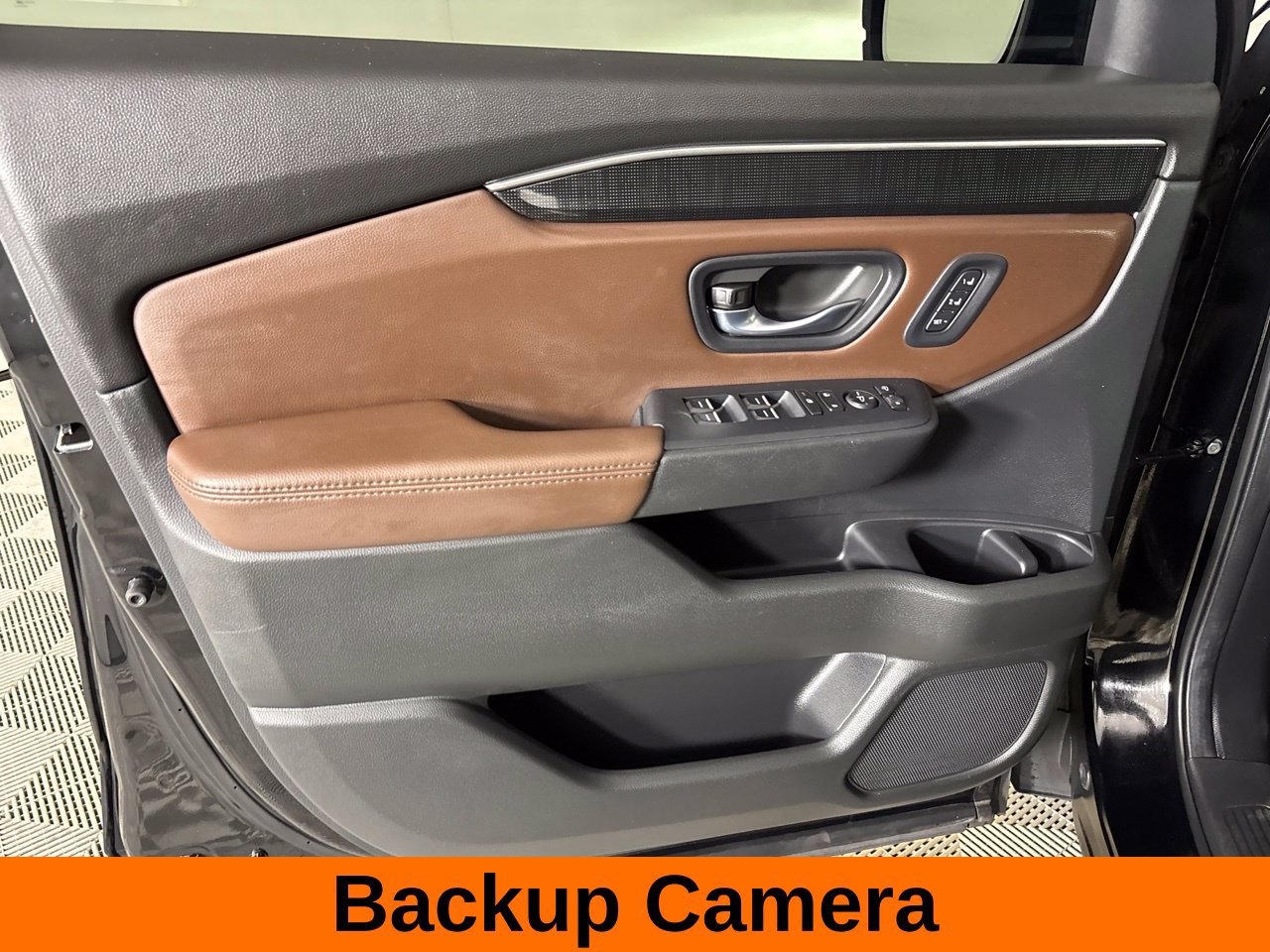 Used 2025 Honda Pilot Elite image 9