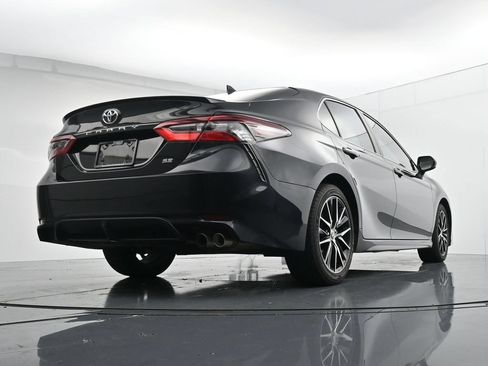 Used 2022 Toyota Camry SE FWD image 28