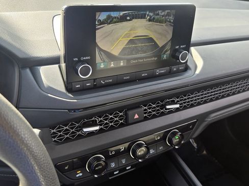 Certified 2025 Honda Accord SE image 20