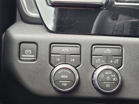 New 2026 GMC Sierra 1500 Elevation AWD/4WD image 24