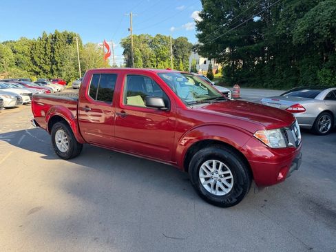 Used 2016 Nissan Frontier SV w/ SV Value Truck Package RWD image 3