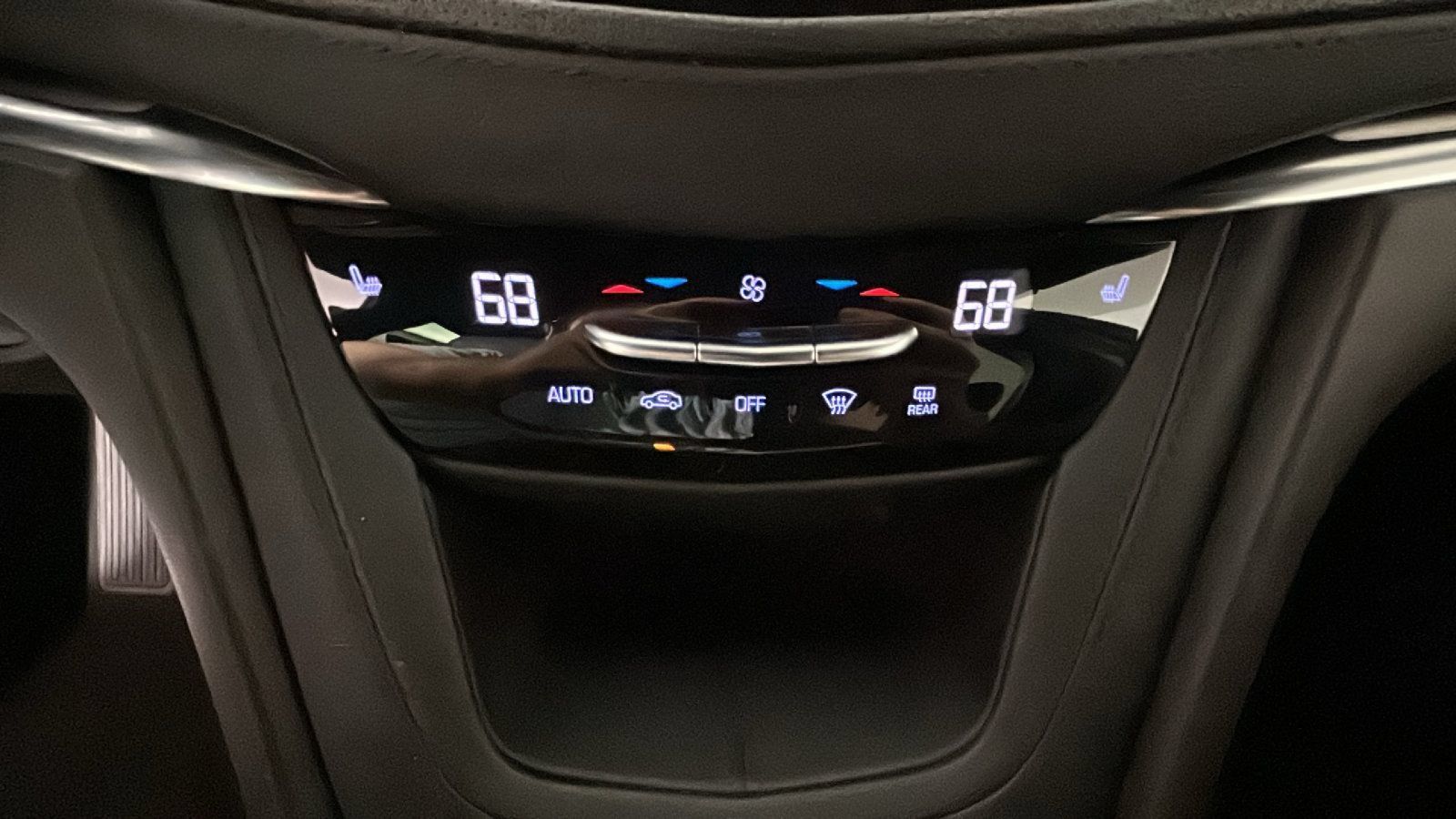 Used 2022 Cadillac XT5 Luxury AWD/4WD image 25