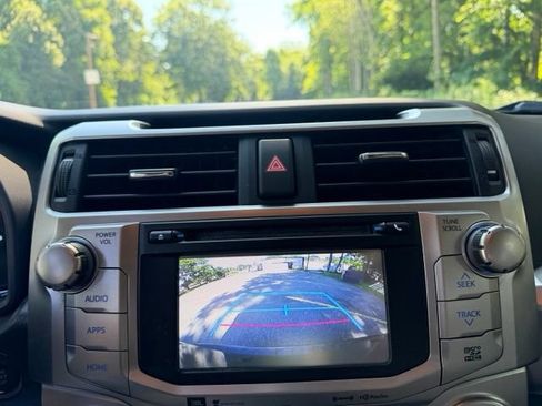 Used 2019 Toyota 4Runner Limited AWD/4WD image 23