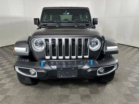 Used 2023 Jeep Wrangler Unlimited Sahara w/ Cold Weather Group image 8