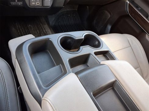 Used 2019 GMC Sierra 1500 SLT image 30