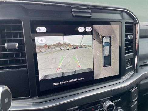 Used 2025 Ford F350 Lariat w/ Chrome Package image 22