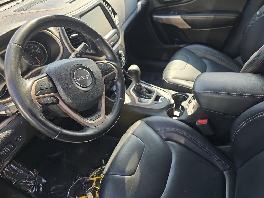 Certified 2018 Jeep Cherokee Limited AWD/4WD image 15