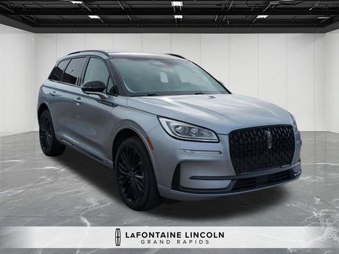 Certified 2023 Lincoln Corsair Reserve w/ Equipment Group 201A image 7