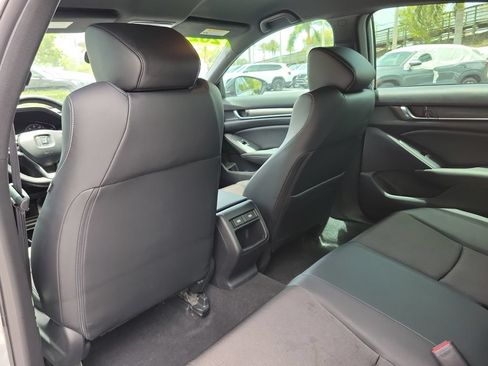 Used 2022 Honda Accord Sport image 11