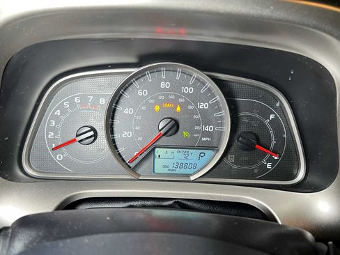 Used 2014 Toyota RAV4 XLE AWD/4WD image 29