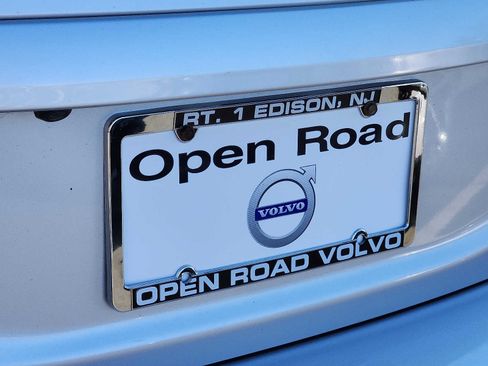 Used 2018 Toyota Prius C One w/ Carpet Mat Package image 30