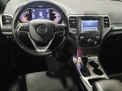 Used 2021 Jeep Grand Cherokee Laredo image 22