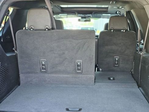 Used 2023 GMC Yukon XL AT4 w/ AT4 Premium Plus Package image 32