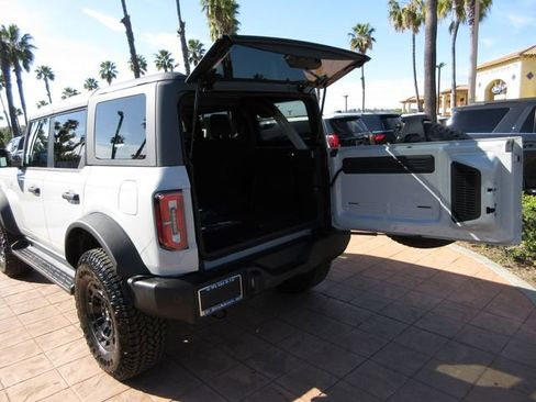 New 2026 Ford Bronco Outer Banks w/ Sasquatch Package AWD/4WD image 25