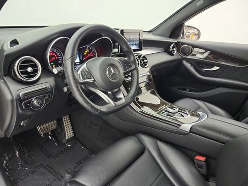 Used 2019 Mercedes-Benz GLC 300 image 12