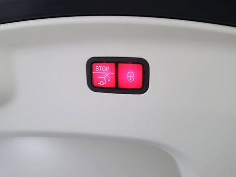 Used 2021 Mercedes-Benz AMG GT 63 image 47