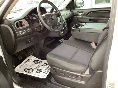 Used 2012 Chevrolet Suburban 2500 w/ Skid Plate Package AWD/4WD image 30
